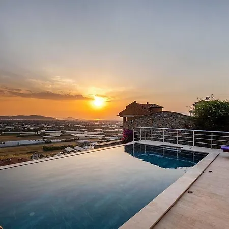 Βίλα Sessiz Sakin Manzarali Sauna Ve Jakuzili,muestakil Havuzlu *