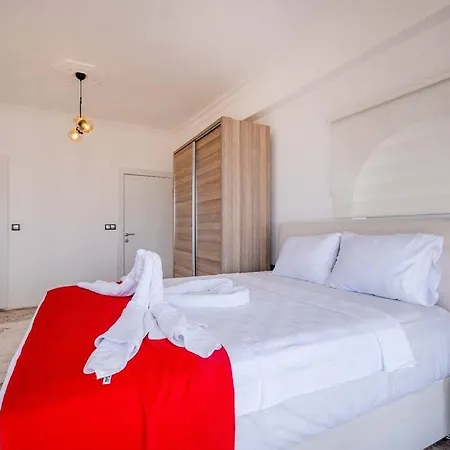 Βίλα Sessiz Sakin Manzarali Sauna Ve Jakuzili,muestakil Havuzlu